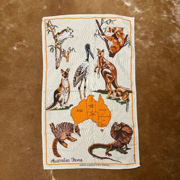 Vintage Australian Fauna Map Tea Towel Wildlife Print 70s Souvenir - Picture 1 of 5